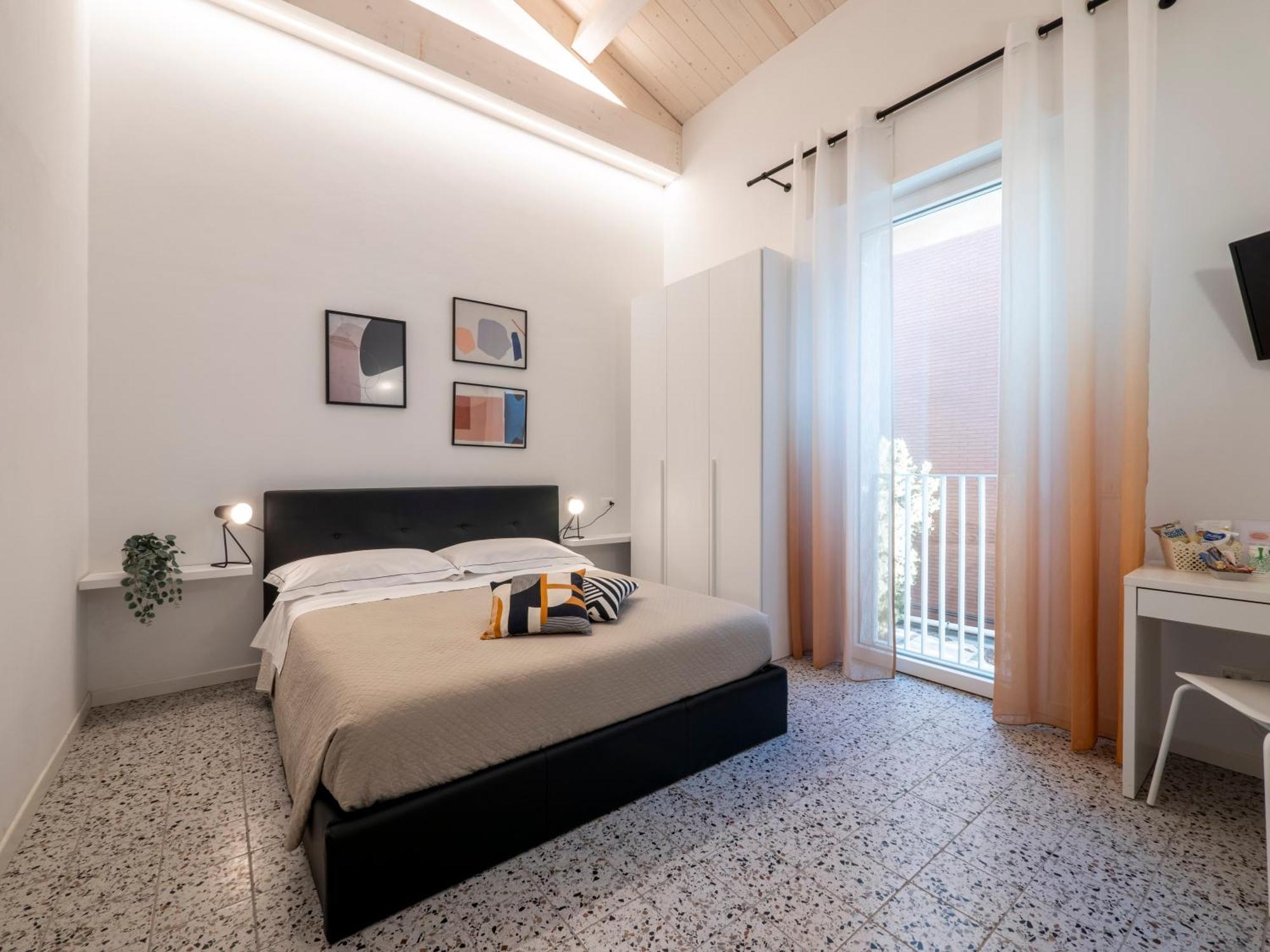Zuara9Room Римини Экстерьер фото